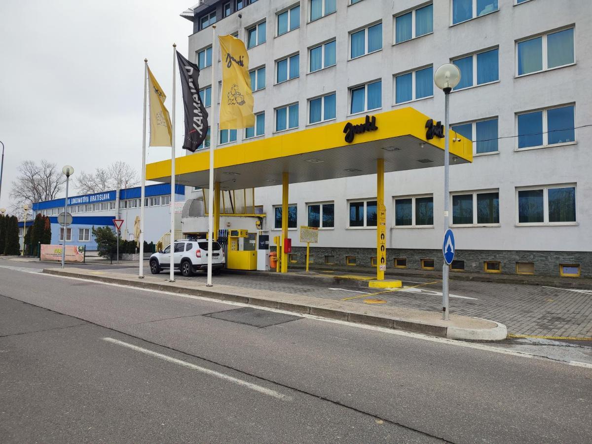 Hotel Jurki Dom Bratislava Exterior foto