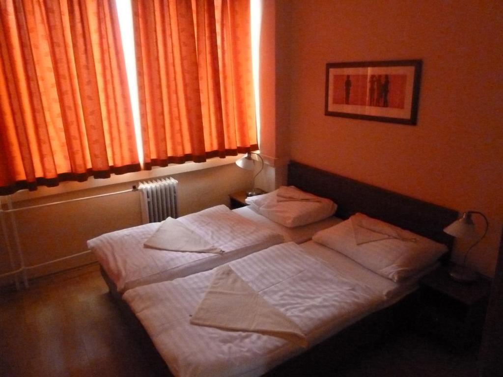 Hotel Jurki Dom Bratislava Exterior foto